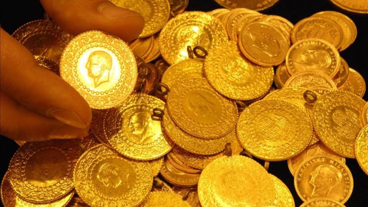 Altın fiyatları haftaya yatay başladı