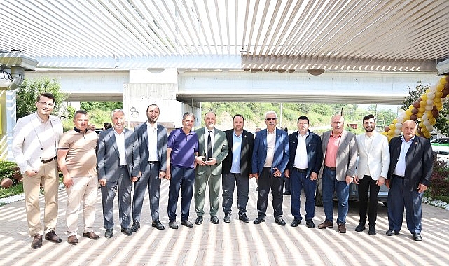 "Nehir Cafe Kahve Evim" Geyve'de Hizmete Açıldı