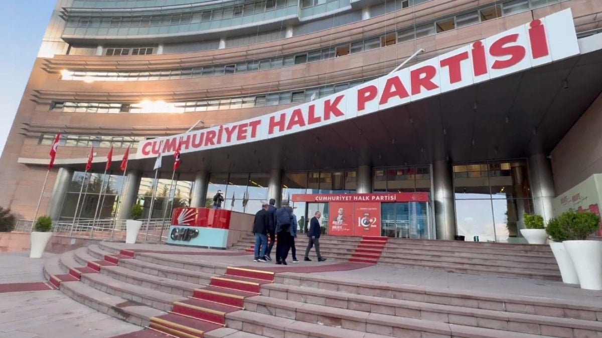 CHP Genel Merkezi'nde sessizlik hakim
