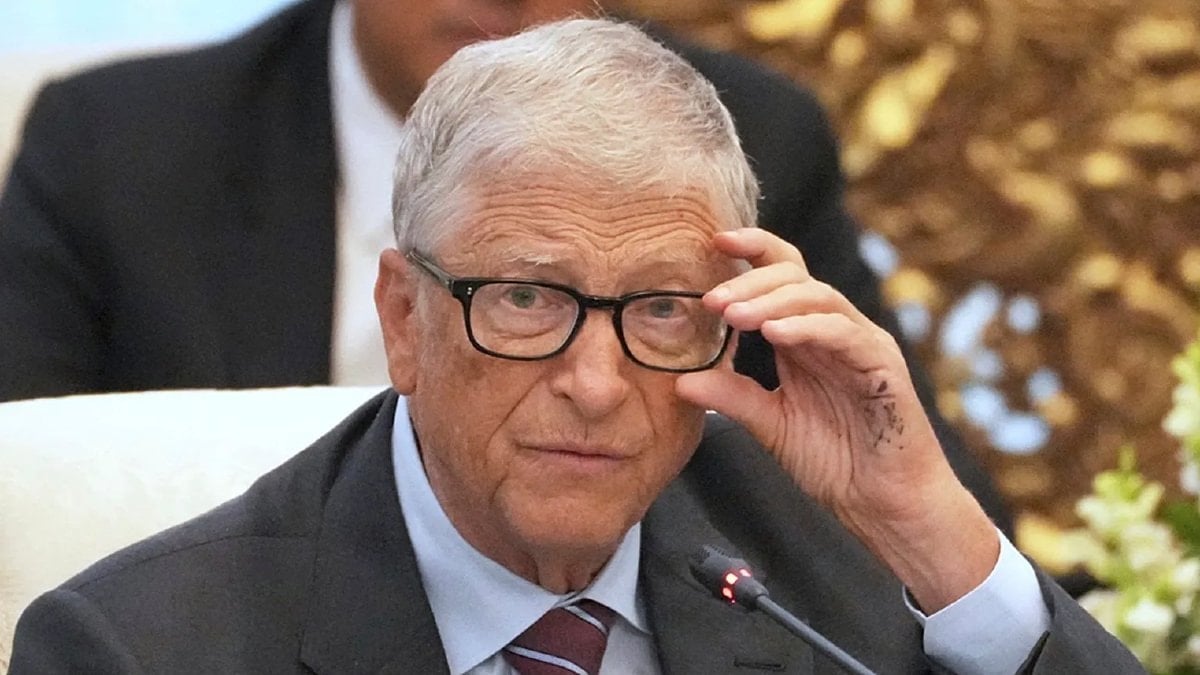 Epstein dosyalarından adı geçen Bill Gates, cinsel ilişki iddialarını reddetti