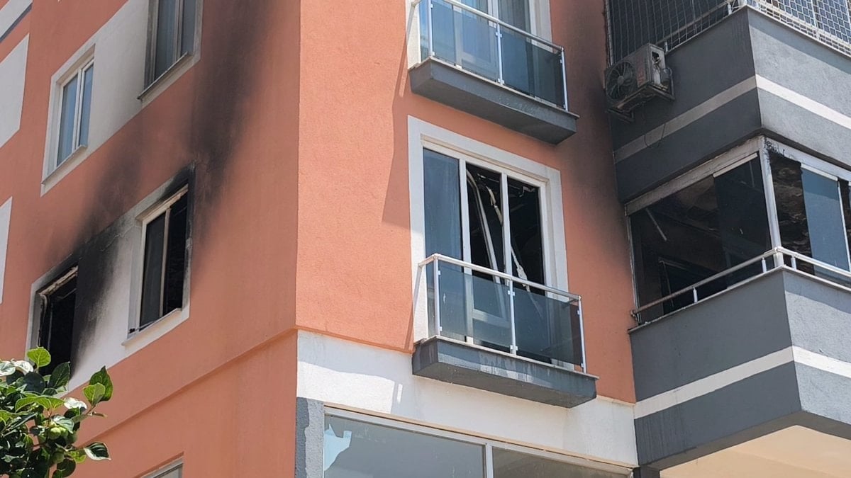 Kahramanmaraş'ta apartman yangını: 3 kişi hayatını kaybetti