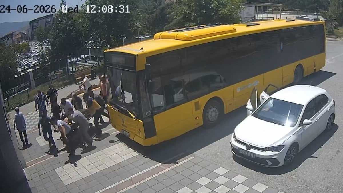 Malatya'da otobüste kalbi duran yolcuyu, şoför hastaneye yetiştirdi