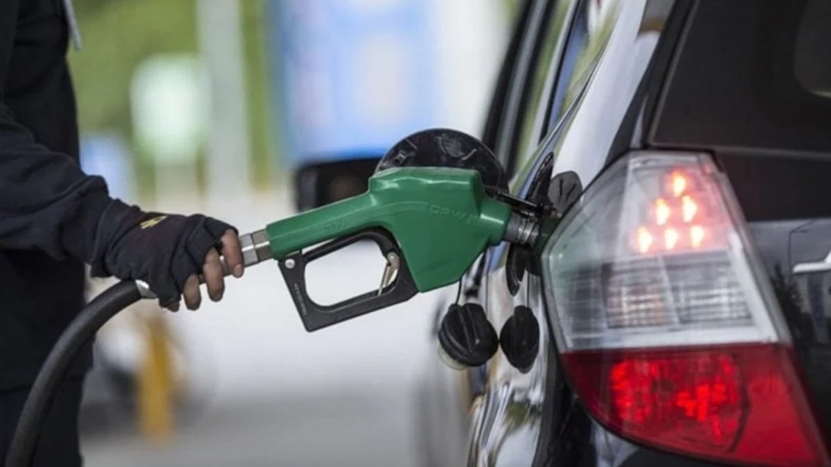Motorine indirim geliyor: Pompaya yansıyacak