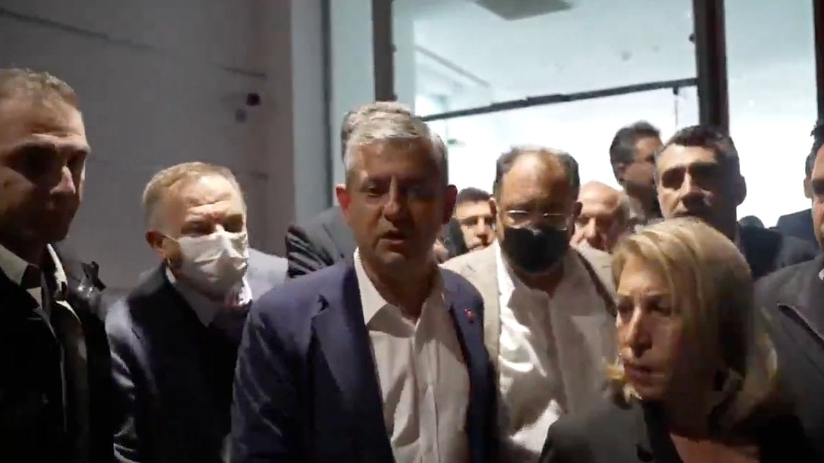 Tahliye sırasında CHP Genel Merkezi’nin 12. katında yaşananlar