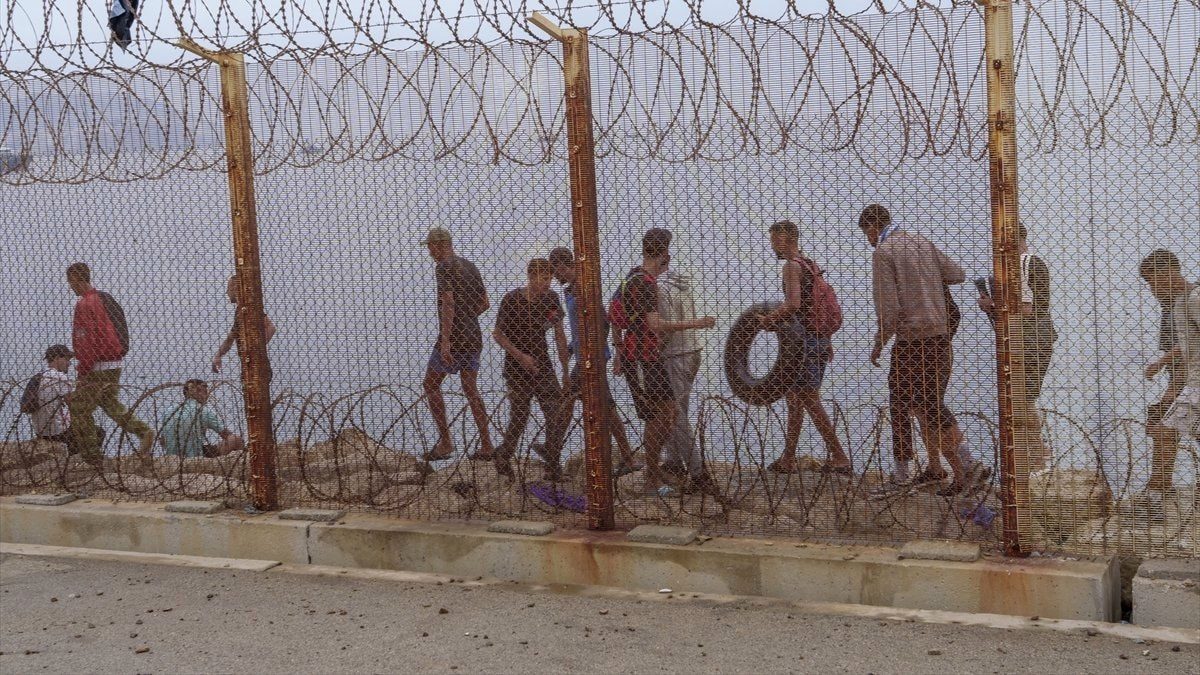 AB: Sebte nedeniyle Schengen'in İspanya'ya kapatılması gündemde değil