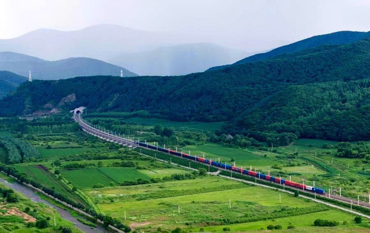 Albüm: Çin-Avrupa Yük Treni Hizmetinin Doğu Koridorunda Verimlilik ve Kapasite Artıyor