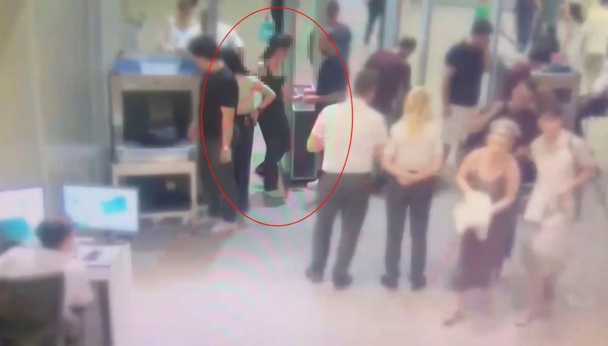 AVM'ye şarjör ve mermilerle girmeye çalışan üniversiteli kız tutuklandı
