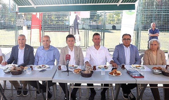 Başkan Erkan Aydın Gülbahçe'de Vatandaşlarla Buluştu