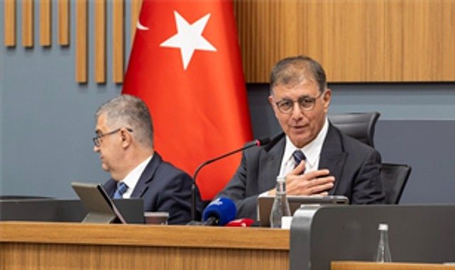 Başkan Tugay'dan Karabağlar dönüşüm ve çöp sorunu için Ankara çağrısı