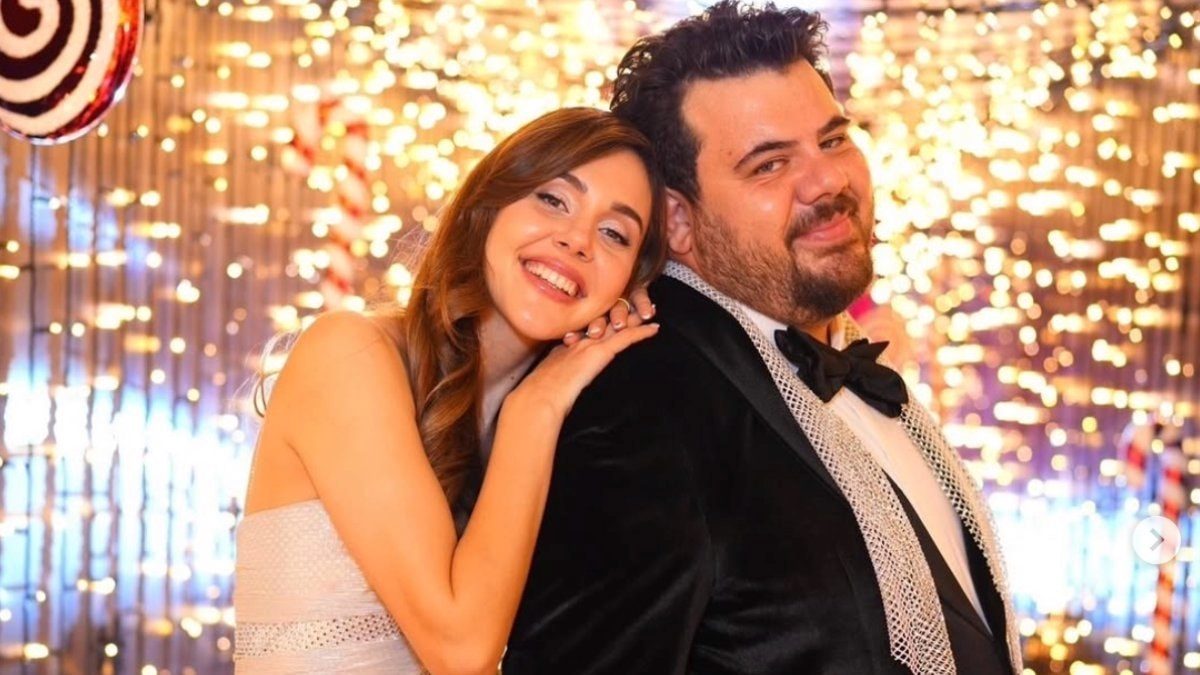Berfu Yenenler'den üzen haber: Bebeğini kaybetti