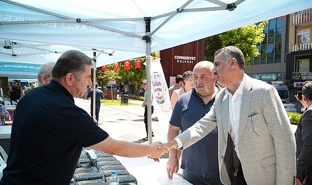 Büyükşehir'in kitap sevgisi katlanıyor