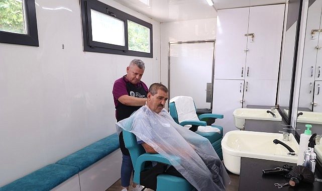 Büyükşehir'in Mobil Kuaför Tırı yaylalarda hizmet veriyor