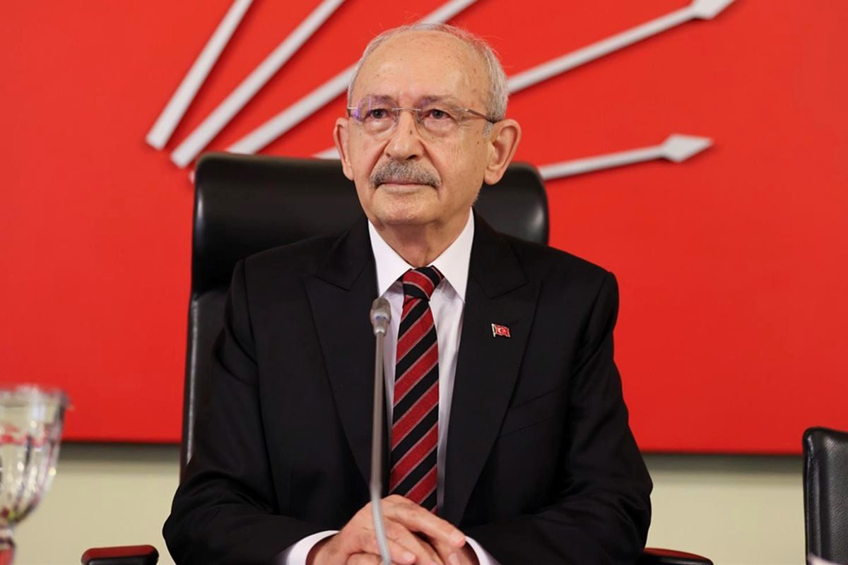CHP İstanbul'da 7 ilçe başkanı görevden alındı
