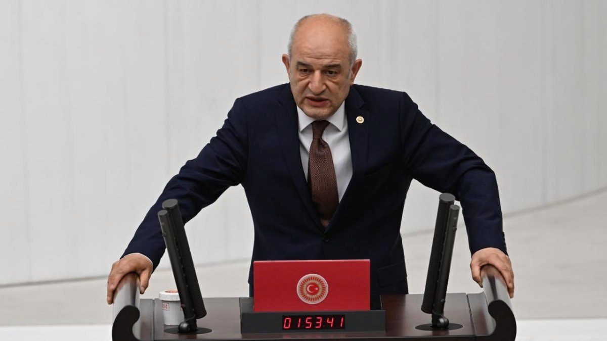 CHP'li Ali Fazıl Kasap, Yeni Parti'ye geçenlere tepki gösterdi