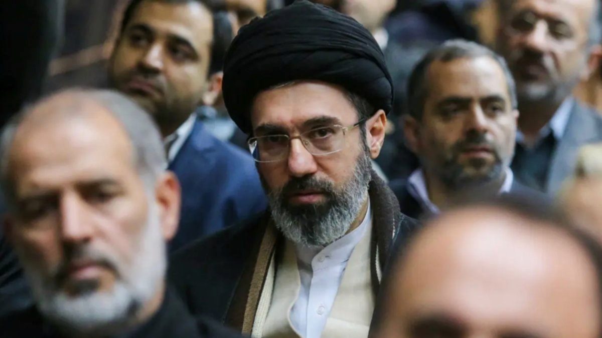 CIA ve Mossad, Mücteba Hamaney'in peşinde: Dublör kullanıyor
