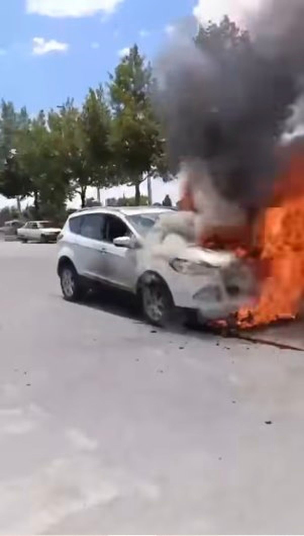 Cip seyir halindeyken alev aldı
