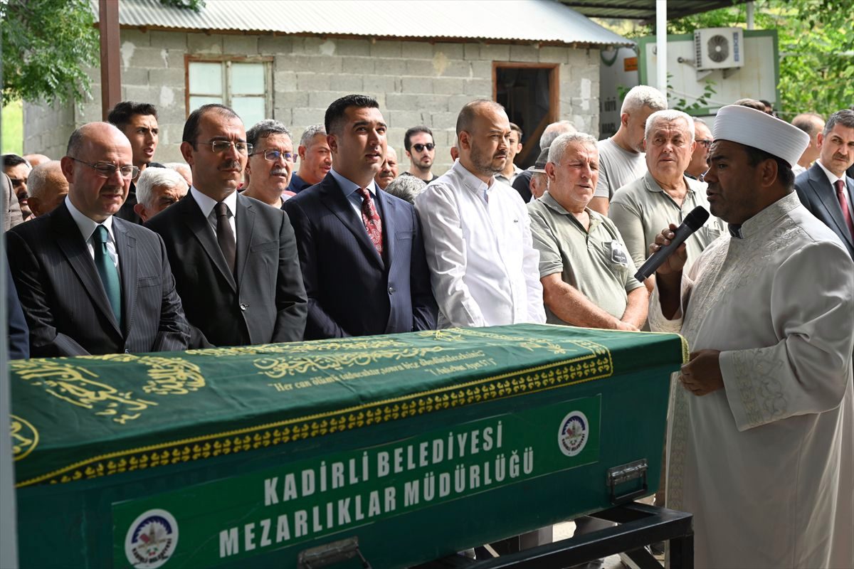 Derya Yanık'ın dayısı toprağa verildi