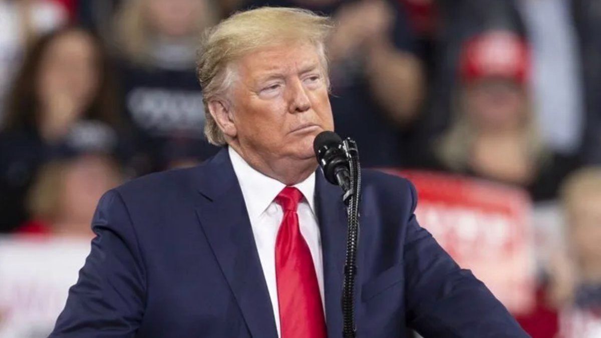 Donald Trump: İran'ı çok sert vuracağız