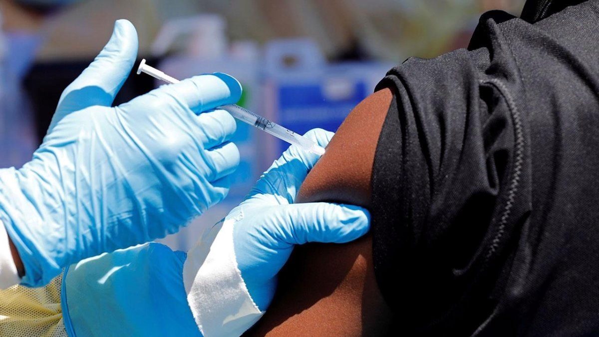 Ebola’ya karşı ilk deneysel aşı insanda denendi