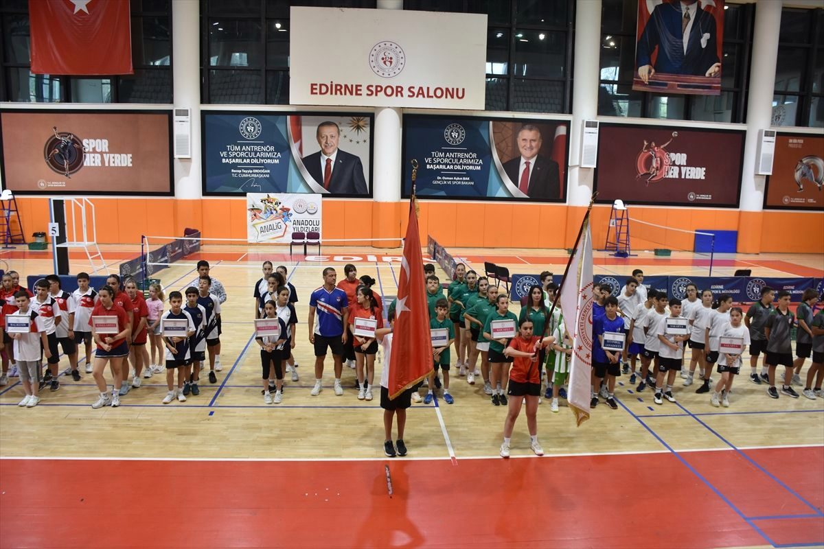 Edirne'de ANALİG Badminton Grup Müsabakaları başladı