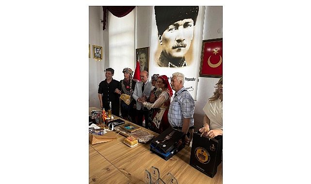 Efes Selçuk Halk Oyunları Ekibi Akşehir'de Büyük Beğeni Topladı