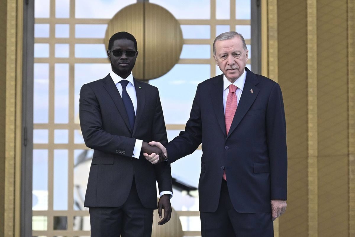 Erdoğan ile Senegal Cumhurbaşkanı Faye telefonda görüştü