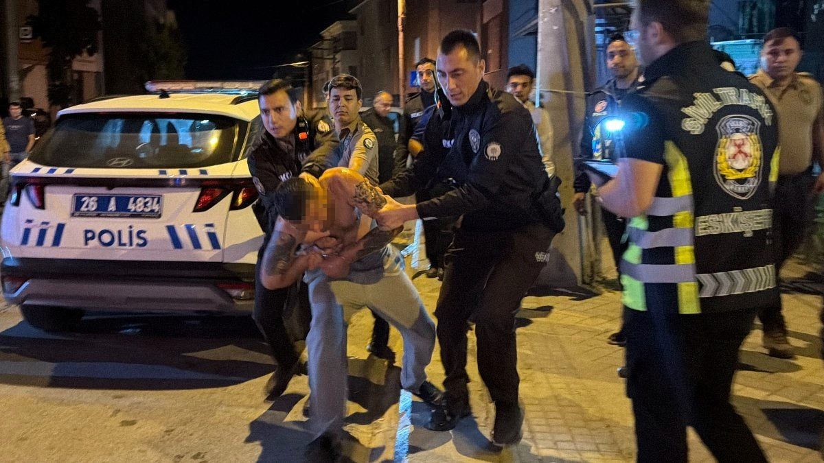 Eskişehir'de polise direnen alkollü sürücü biber gazıyla etkisiz hale getirildi