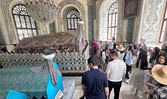 "Genç Seyyah Bursa" Gezisi ile Gençler Tarihin İzini Sürüyor