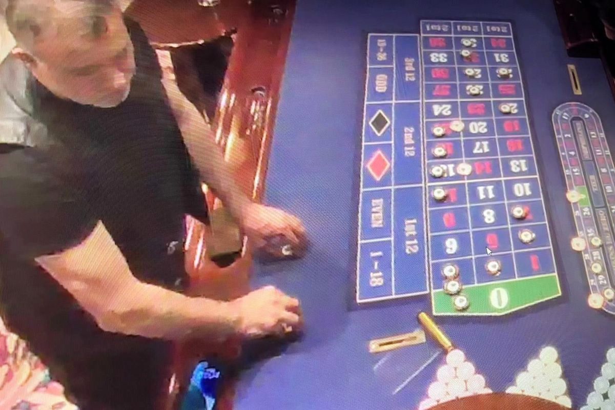 Haluk Levent'in kumarhanedeki görüntüleri ortaya çıktı