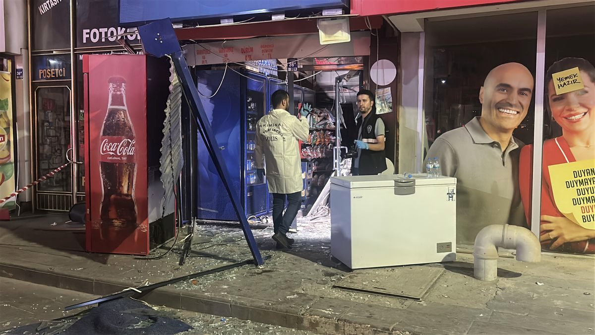 İş yerinde klima gazı patlaması hasara yol açtı