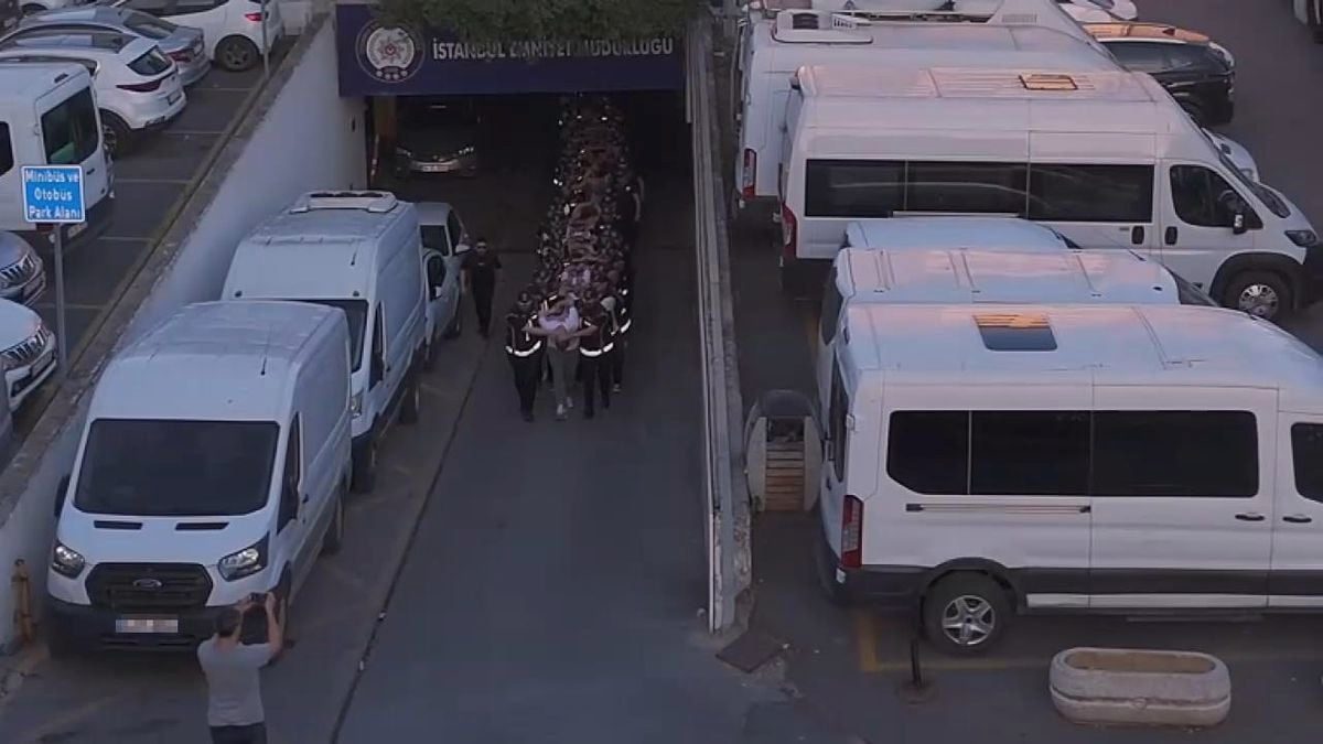 İstanbul merkezli 12 ilde 4 ayrı suç örgütüne operasyonda gözaltına alınan 103 şüpheli adliyeye sevk edildi