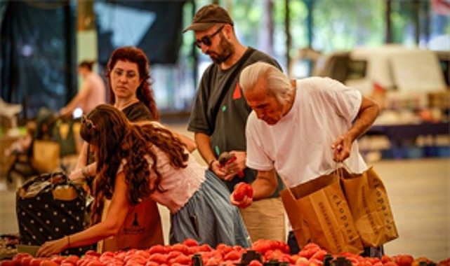 İzmir'in ömrü uzatan pazarı: Ekopazar İzmir
