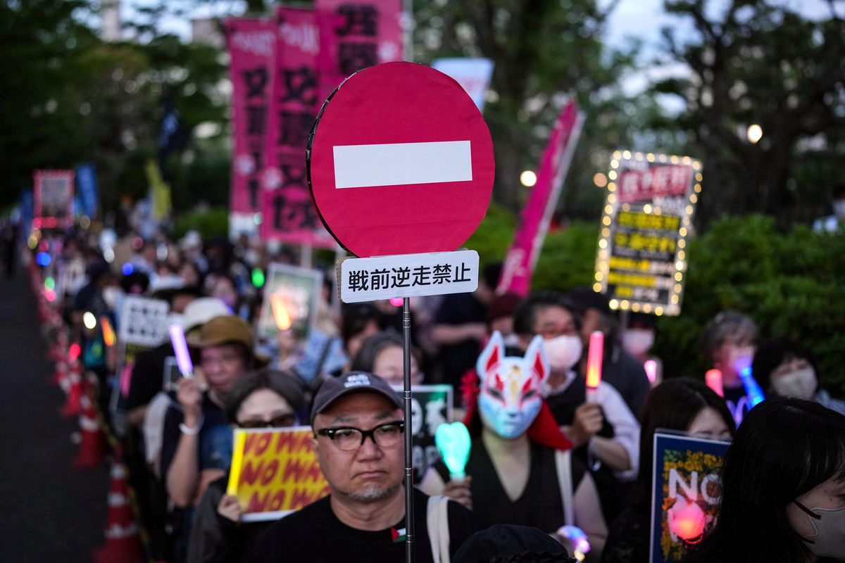Japon Sivil Toplum Örgütlerinden, Hükümetin Nükleer Enerjili Denizaltılar Edinme Girişimlerine Tepki