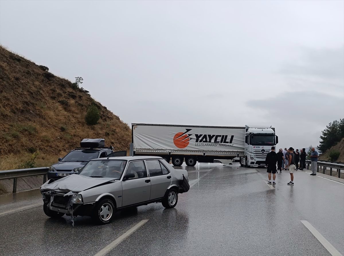 Kastamonu'da trafik kazalarında 1 kişi öldü, 12 kişi yaralandı