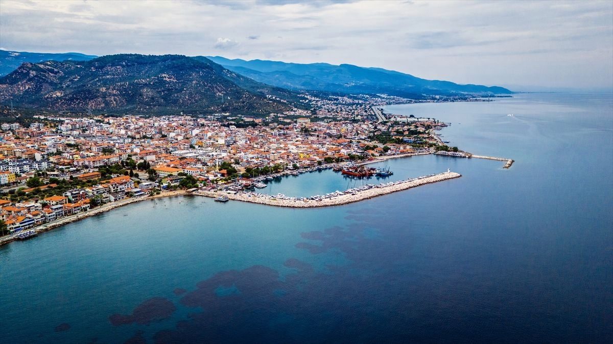 Kazdağları'nın eteklerindeki Küçükkuyu havadan görüntülendi