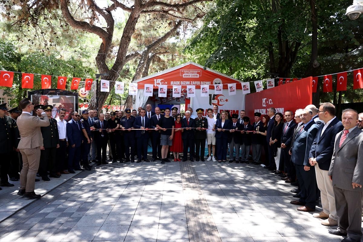 Kırklareli'nde 15 Temmuz Anma Çadırı ve Fotoğraf Sergisi Açıldı