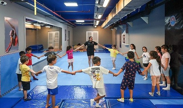 Maltepe Belediyesi Yaz Spor Kursları'yla sporda fırsat eşitliğini destekliyor