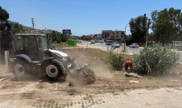 Menderes'in Sahil Bölgesinde Atık Seferberliği