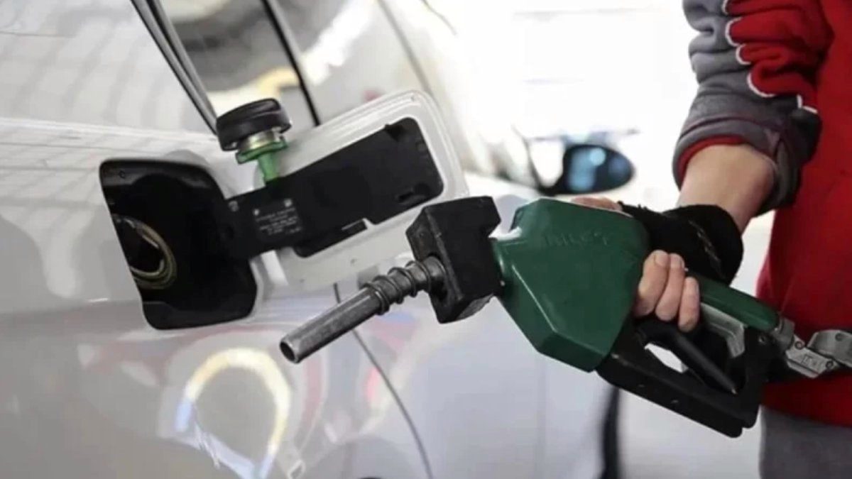 Otogaza büyük zam: Pazartesi pompaya yansıyacak