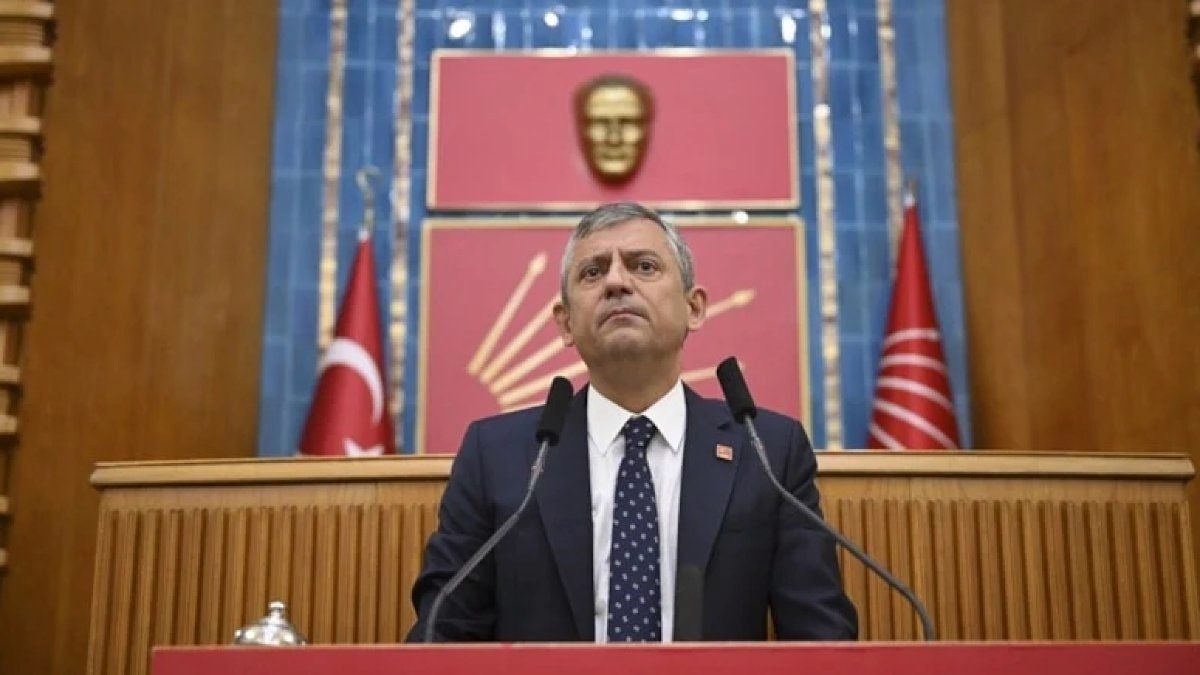Özgür Özel ve milletvekilleri, saat 10.00’da CHP'den istifa edecek