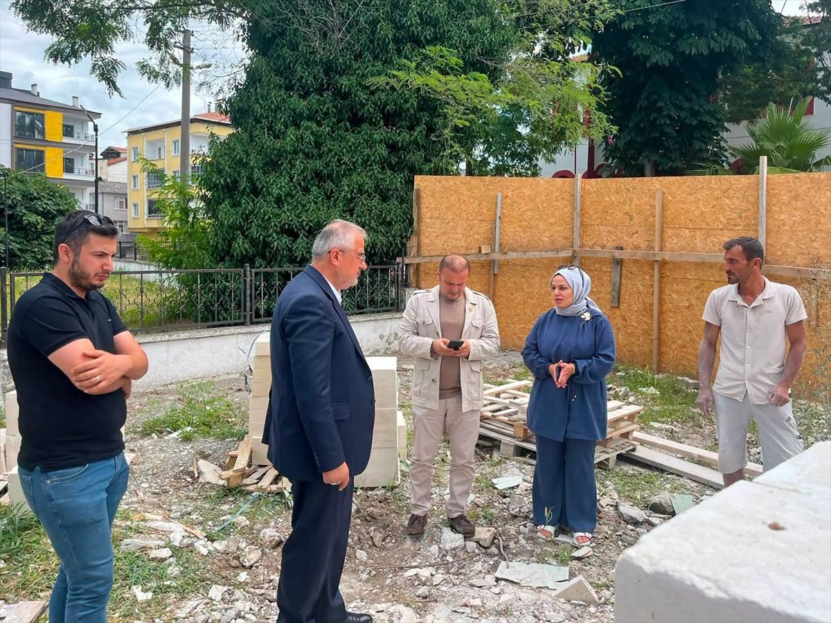 Samsun'da tarihi Taçlı Çeşme'nin restorasyon çalışmaları sürüyor