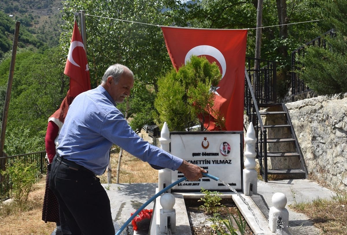 Şehit öğretmen Necmettin Yılmaz'ın acısı 9 yıldır taze