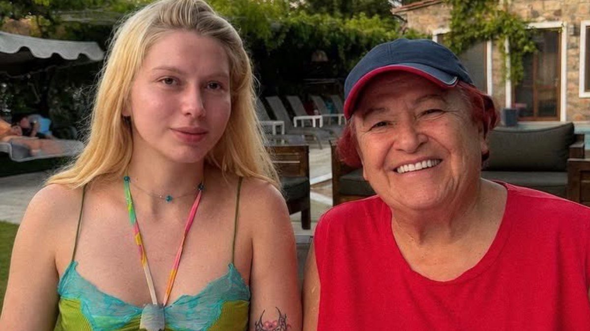 Selda Bağcan ile Aleyna Tilki, Bodrum'da buluştu