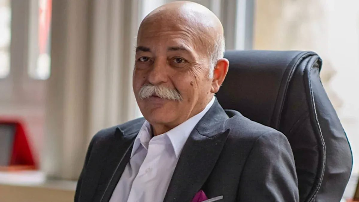 Settar Tanrıöğen Ekranlara Dönüyor