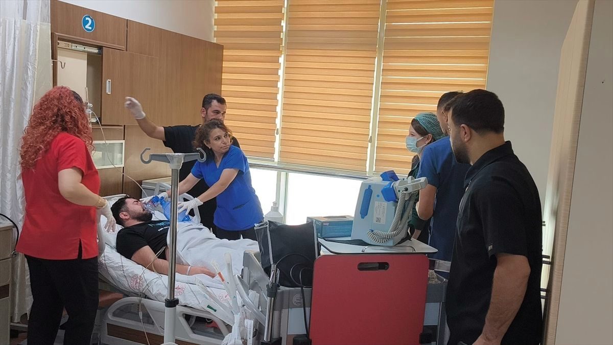 Siirt Eğitim ve Araştırma Hastanesi'nde "mavi kod" tatbikatı düzenlendi