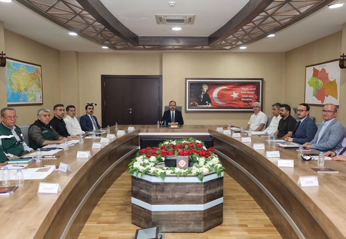 Siirt'te yükselen "akıllı hastaneye" yönelik koordinasyon toplantısı yapıldı