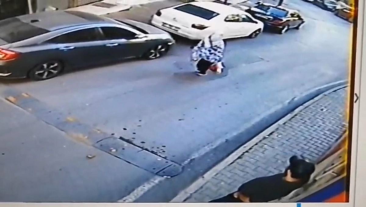 Şişli'de yolda yürüyen kadına saldırı; arkasından yaklaşıp yumruk attı