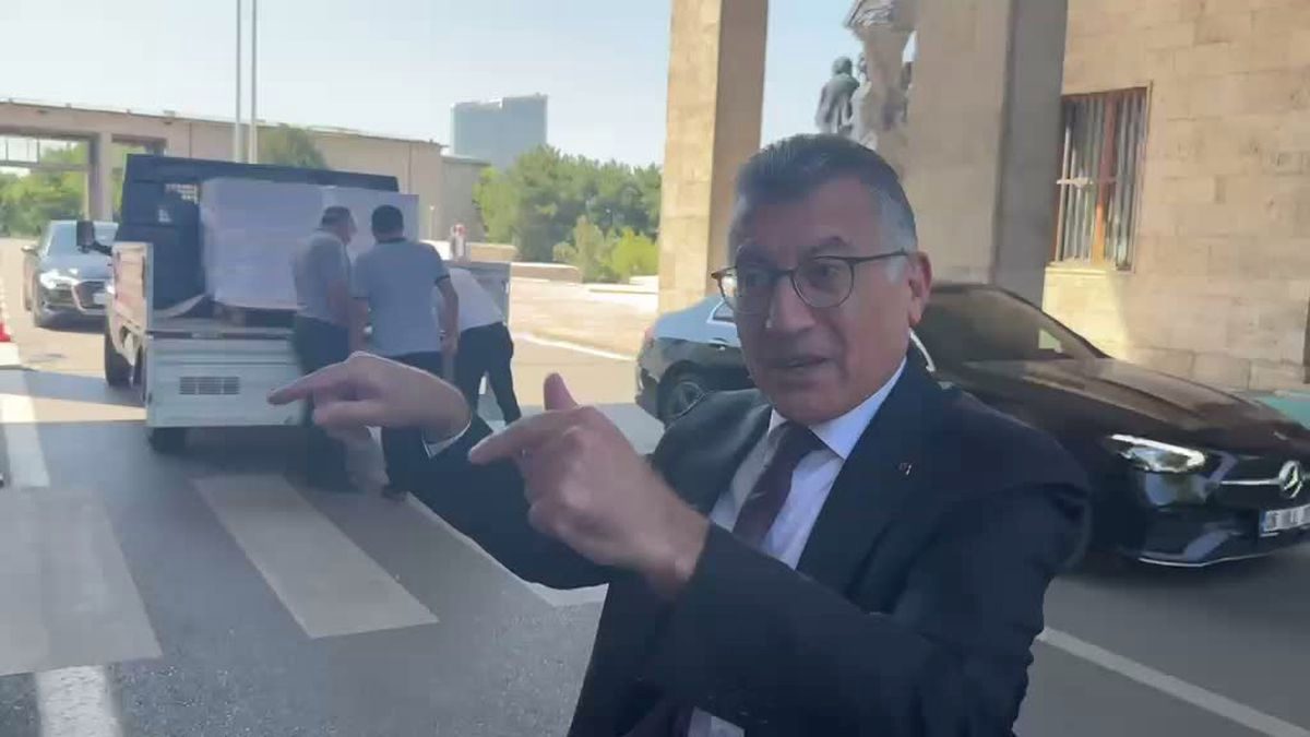 TBMM'de "çerçeve yasa" toplantısı... AK Parti Genel Başkan Vekili Ala ve AK Parti Sözcüsü Çelik, TBMM Başkanı Kurtulmuş'u ziyaret etti