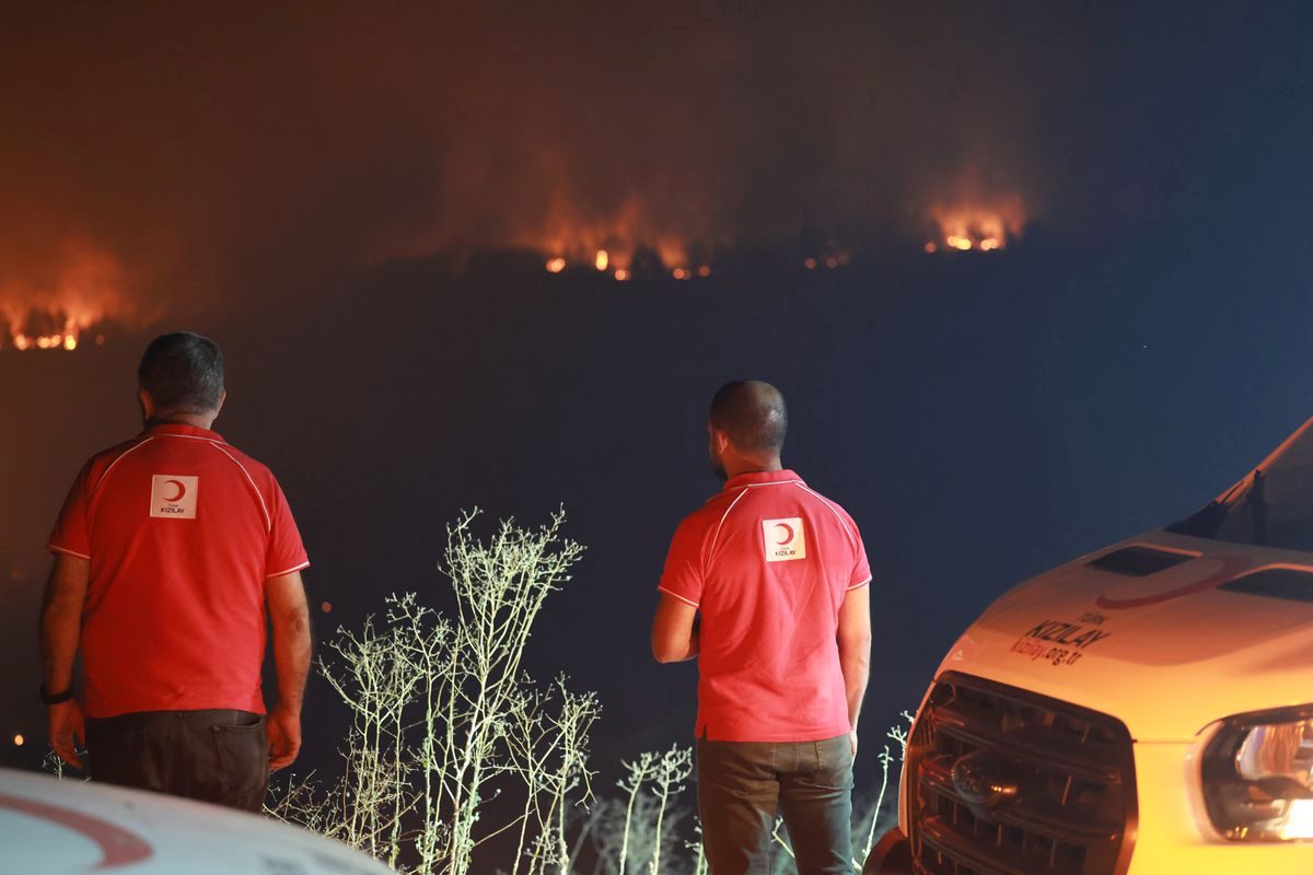 Türk Kızılay, orman yangınlarında 26 noktada sahada