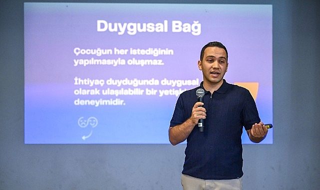 Uzman isimler Bornova'da çocuk eğitimini anlattı